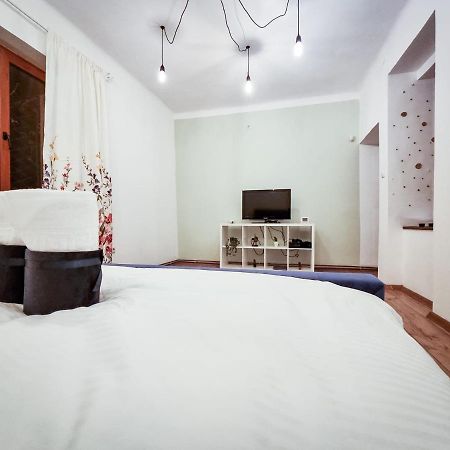 Home Central Apartment บราชอฟ ภายนอก รูปภาพ