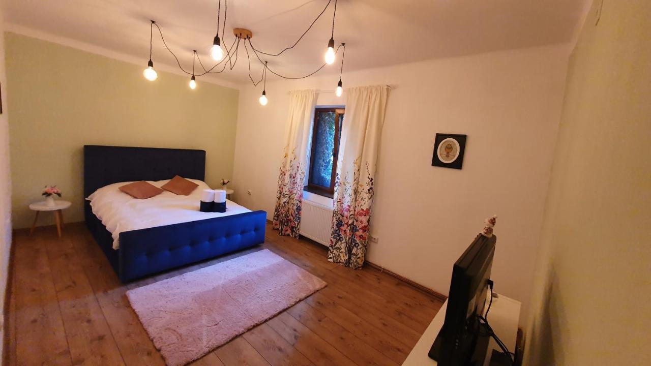 Home Central Apartment บราชอฟ ภายนอก รูปภาพ